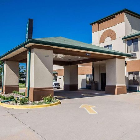 Quality Inn & Suites Altoona - Des Moines Екстериор снимка