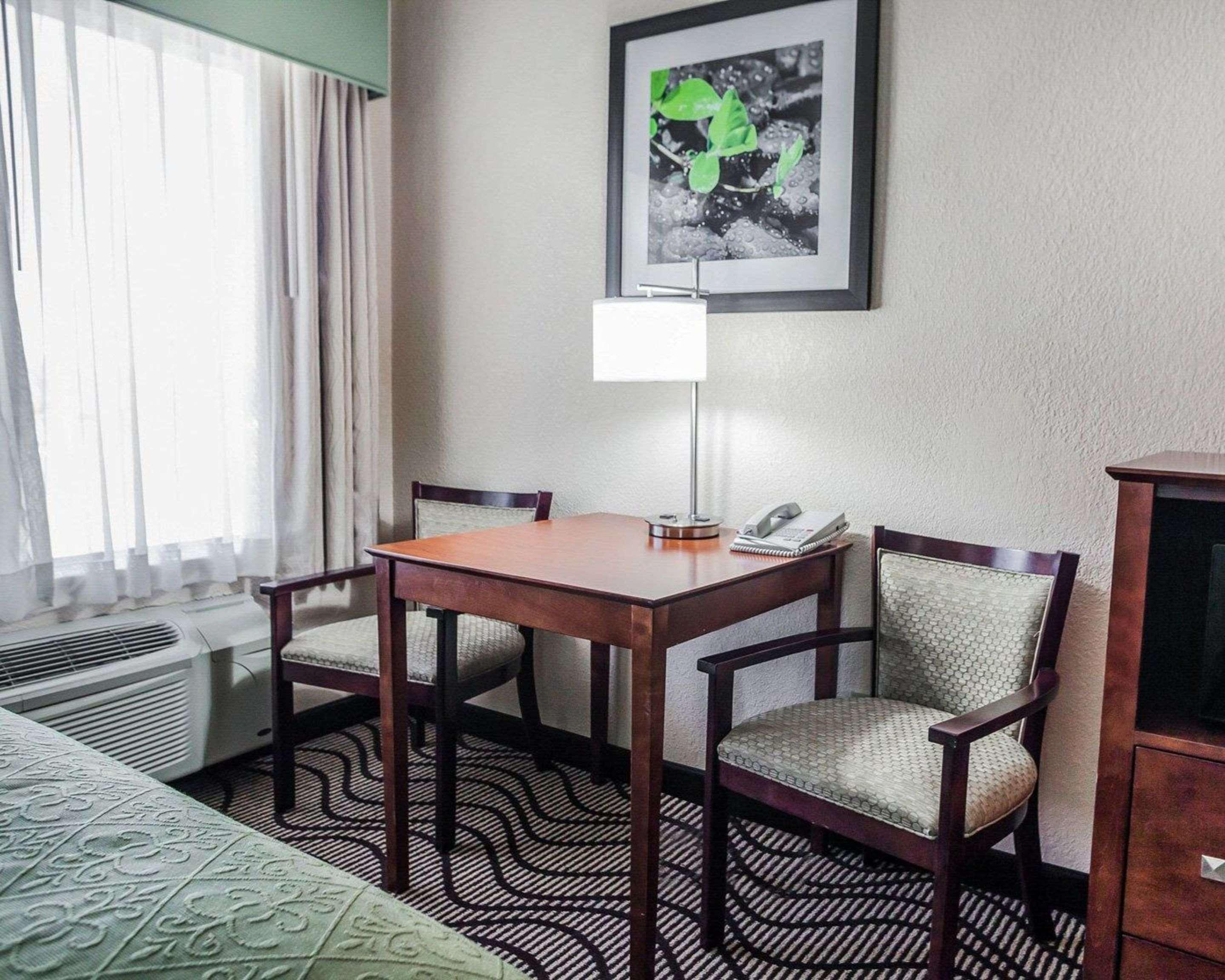 Quality Inn & Suites Altoona - Des Moines Екстериор снимка