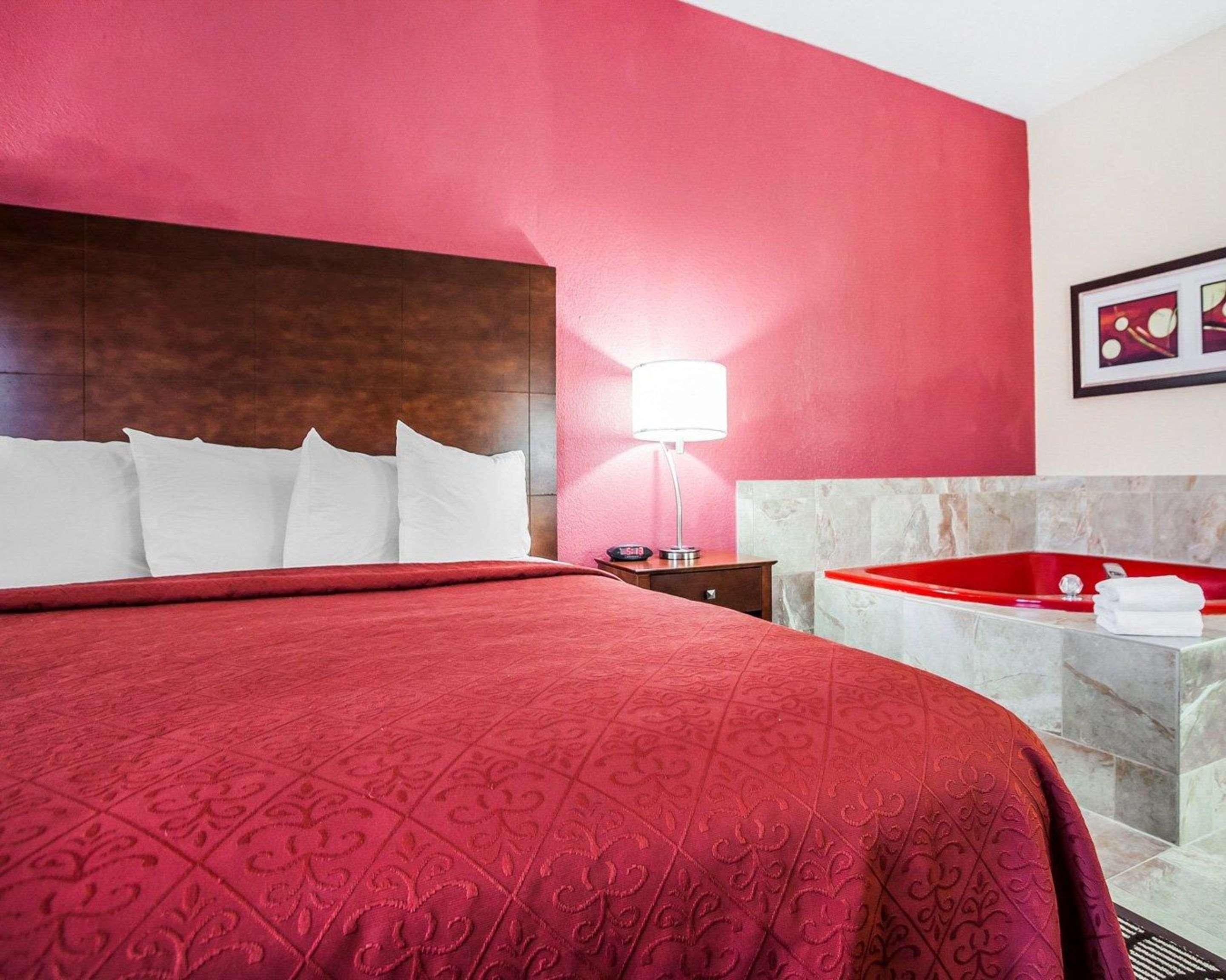Quality Inn & Suites Altoona - Des Moines Екстериор снимка