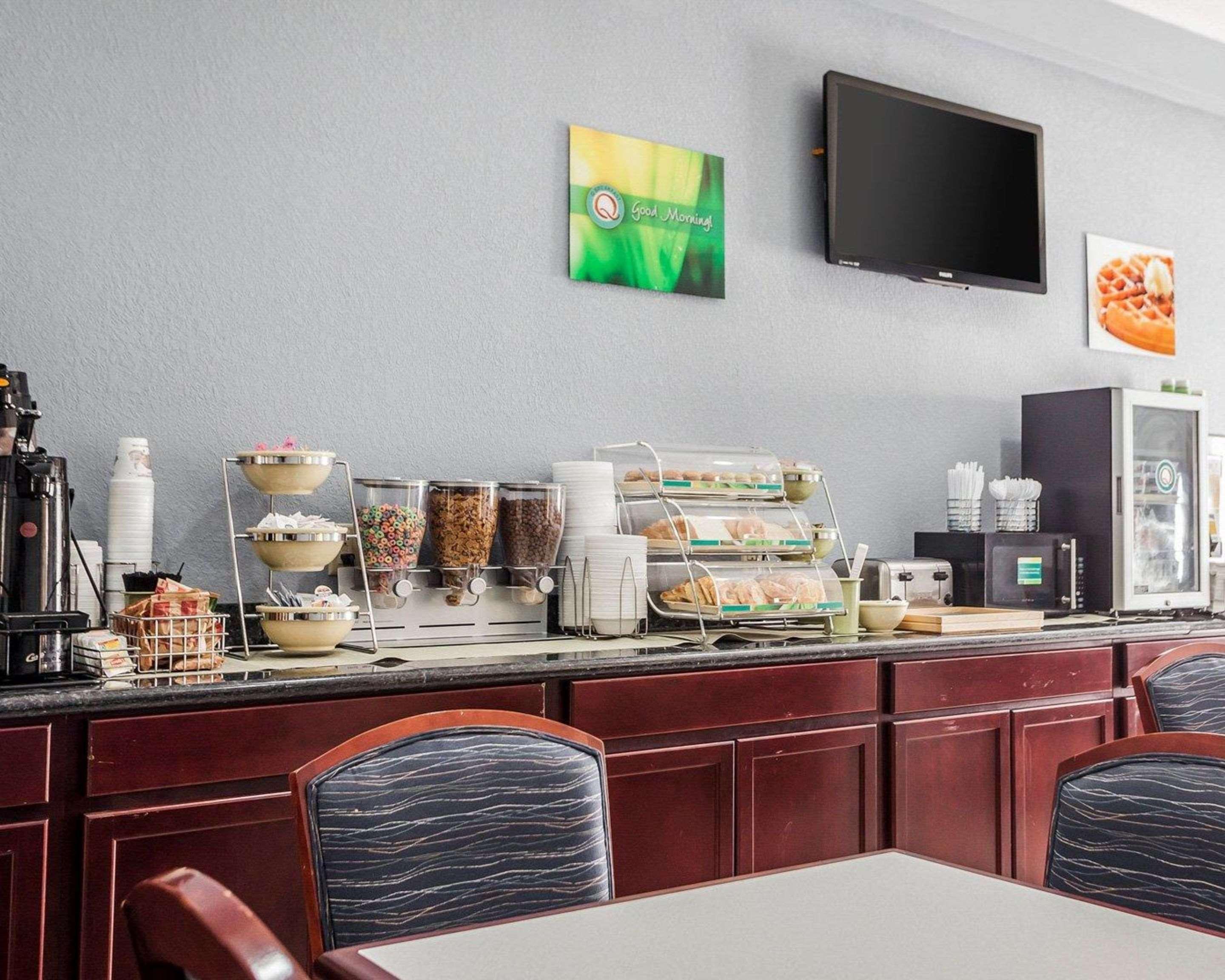 Quality Inn & Suites Altoona - Des Moines Екстериор снимка
