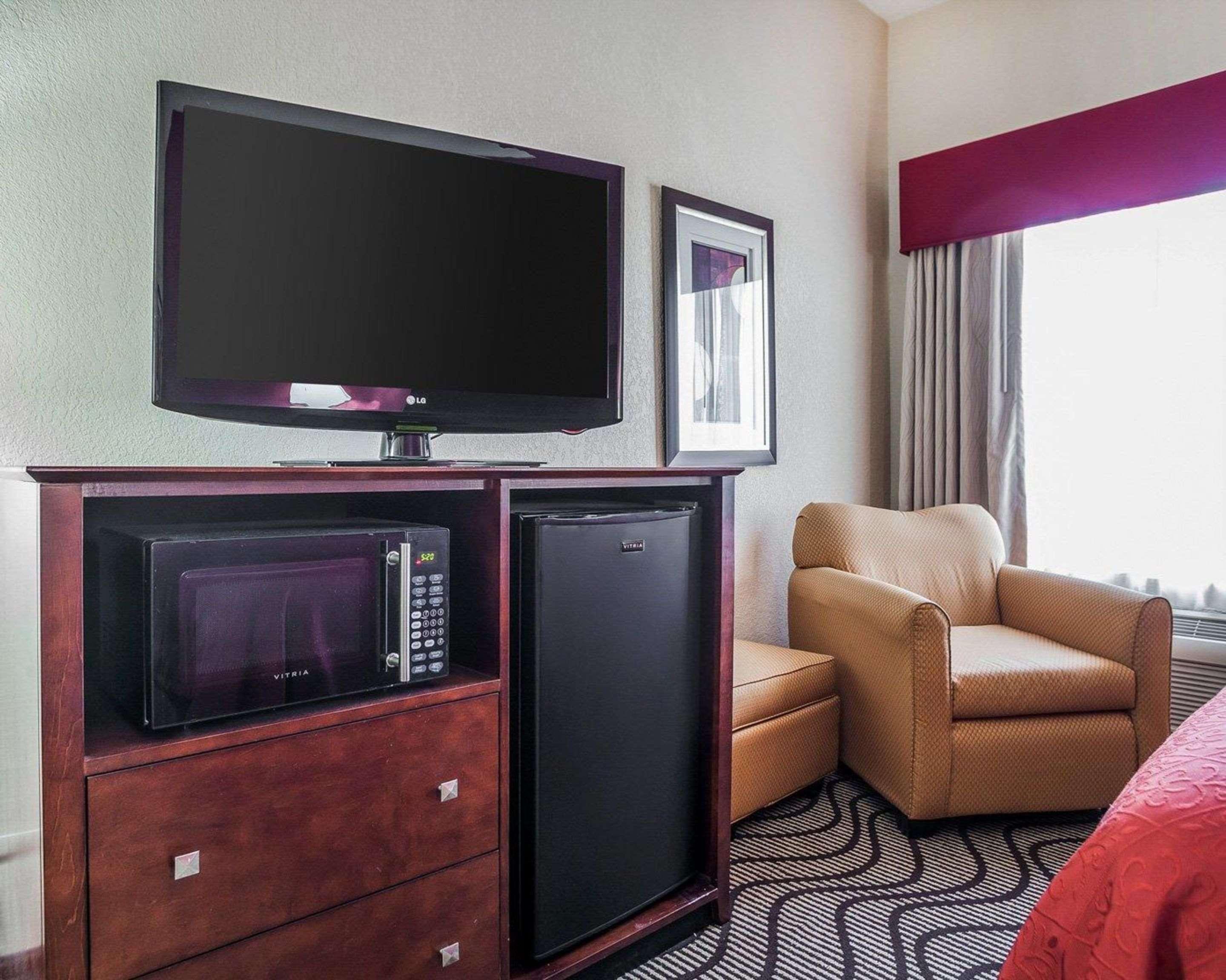 Quality Inn & Suites Altoona - Des Moines Екстериор снимка