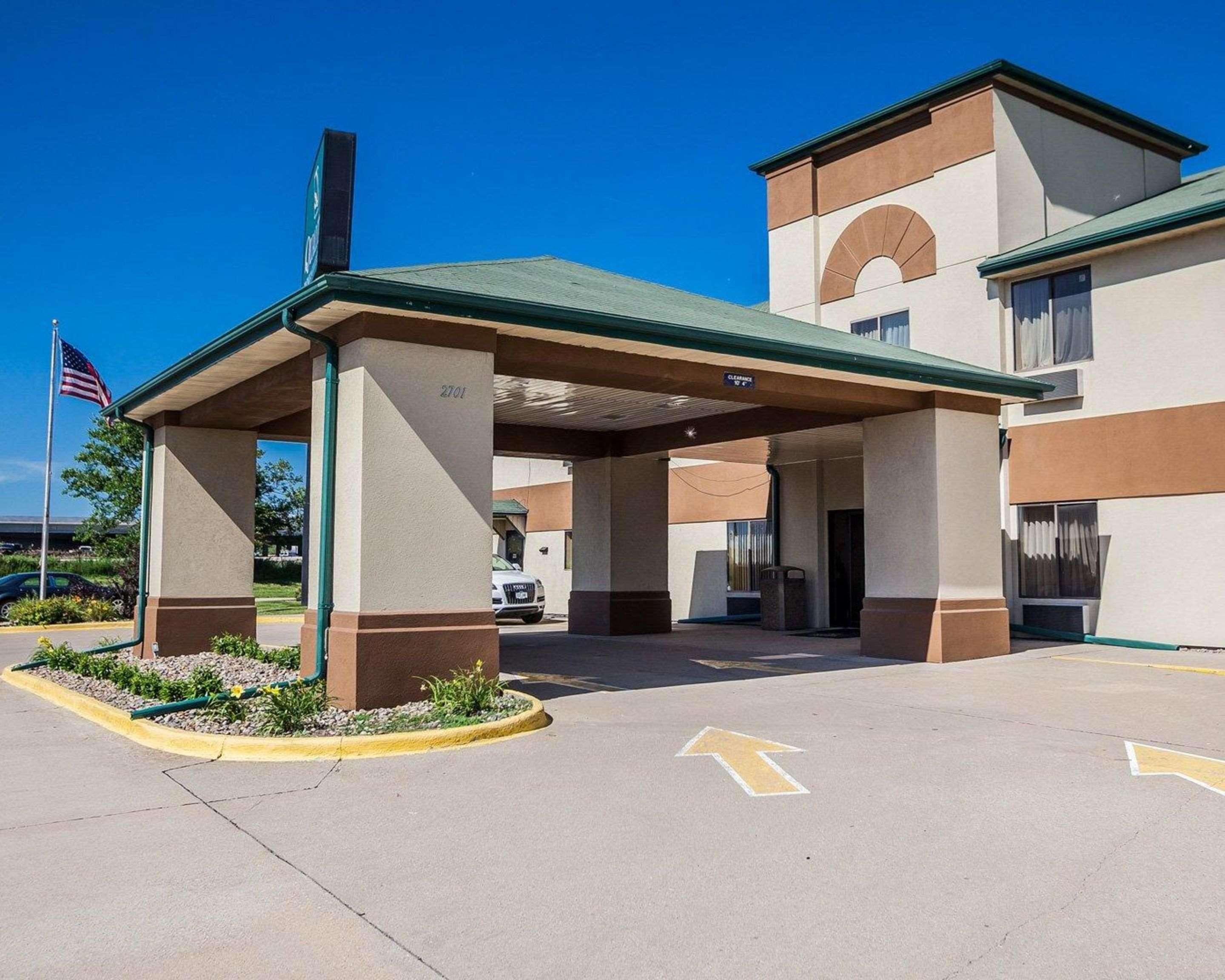 Quality Inn & Suites Altoona - Des Moines Екстериор снимка