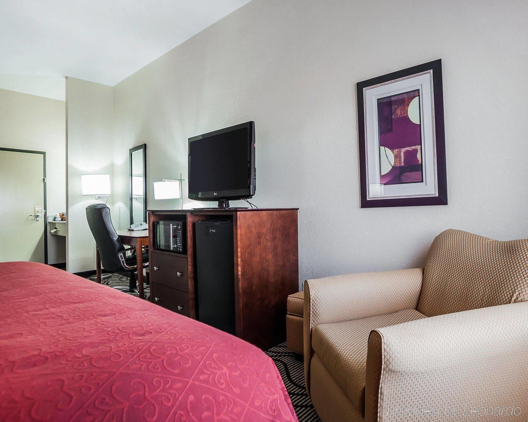 Quality Inn & Suites Altoona - Des Moines Екстериор снимка